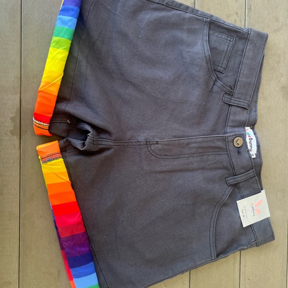 Pridebunny chino shorts - Picture 6 of 8